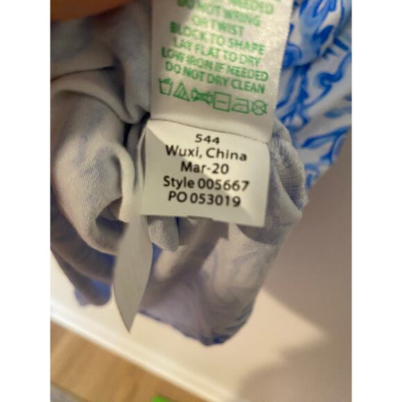 Lilly Pulitzer Inka Dress Resort White Aqua Blue Lounge Front Tie EUC Spandex S - Picture 10 of 12